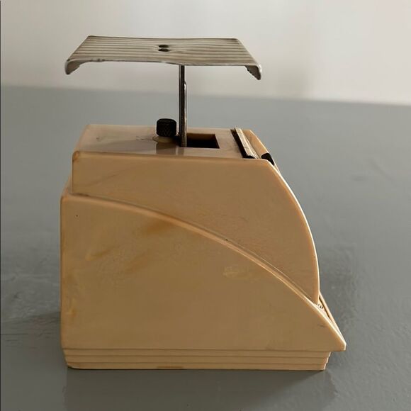 Vintage Postal Scale Petite Pelouze H 4 in L 4 in W 2 in - Picture 5 of 7